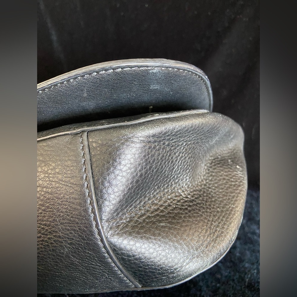 Tory Burch Black Quilted Leather Bryant Shoulder Bag - Picture 9 of 16